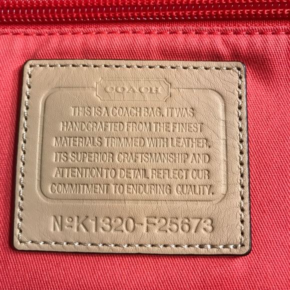 Coach Tote Bag - Picture 7 of 8